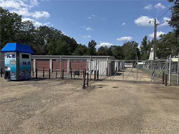5th image of 62455 Commercial St