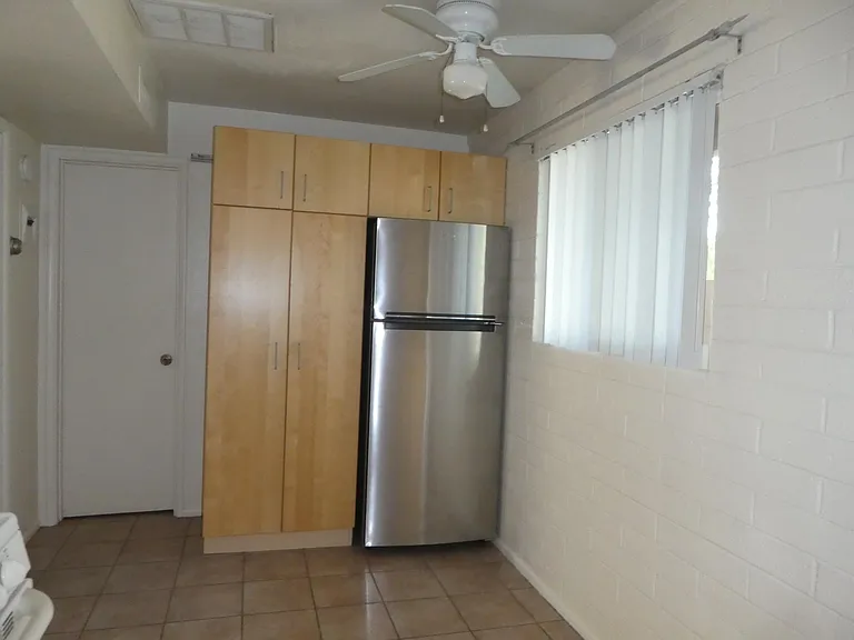 1200 E Spence Ave #2 — Photo 2