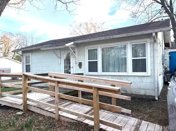 612 E Main St, Greenville, IL 62246
