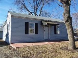 104 Baldwin Ave, Waukegan, IL 60085