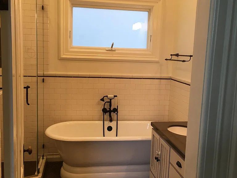 1080 Dolores St — Photo 10