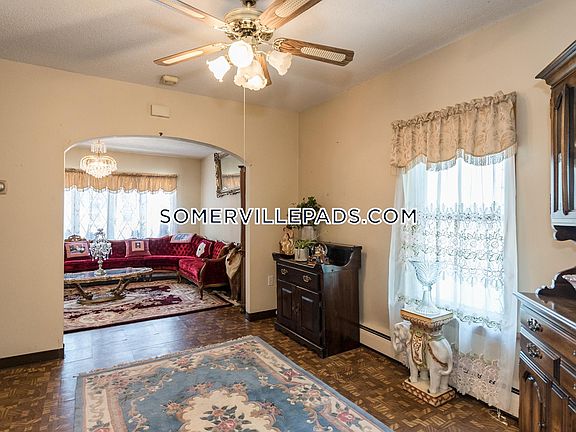 5th image of 18 Bonair St #2K