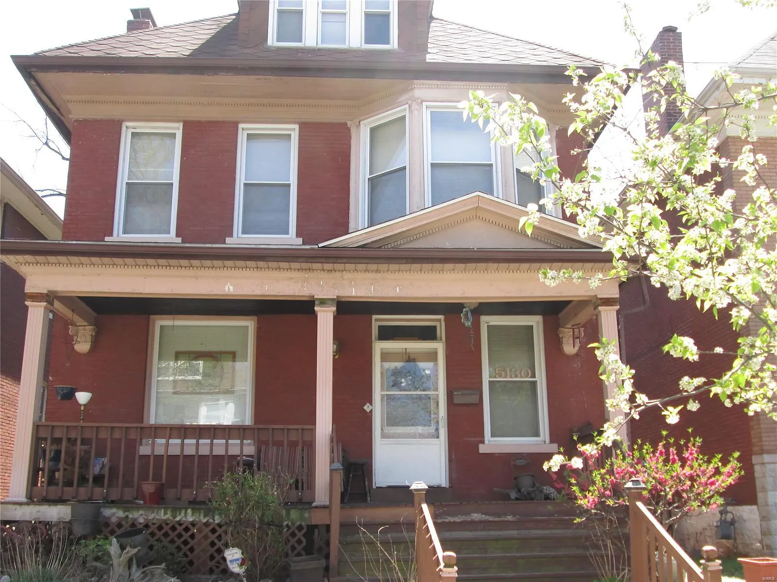 5130 Maple Ave photo 1
