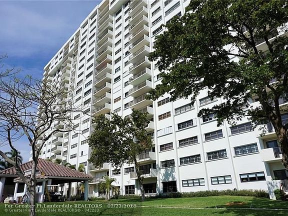 4th image of 3200 Port Royale Dr N APT 1806