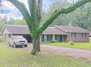 582 Antioch Dr, Laurel, MS 39443