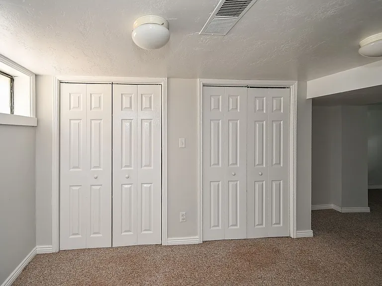 2789 S Alden St — Photo 23