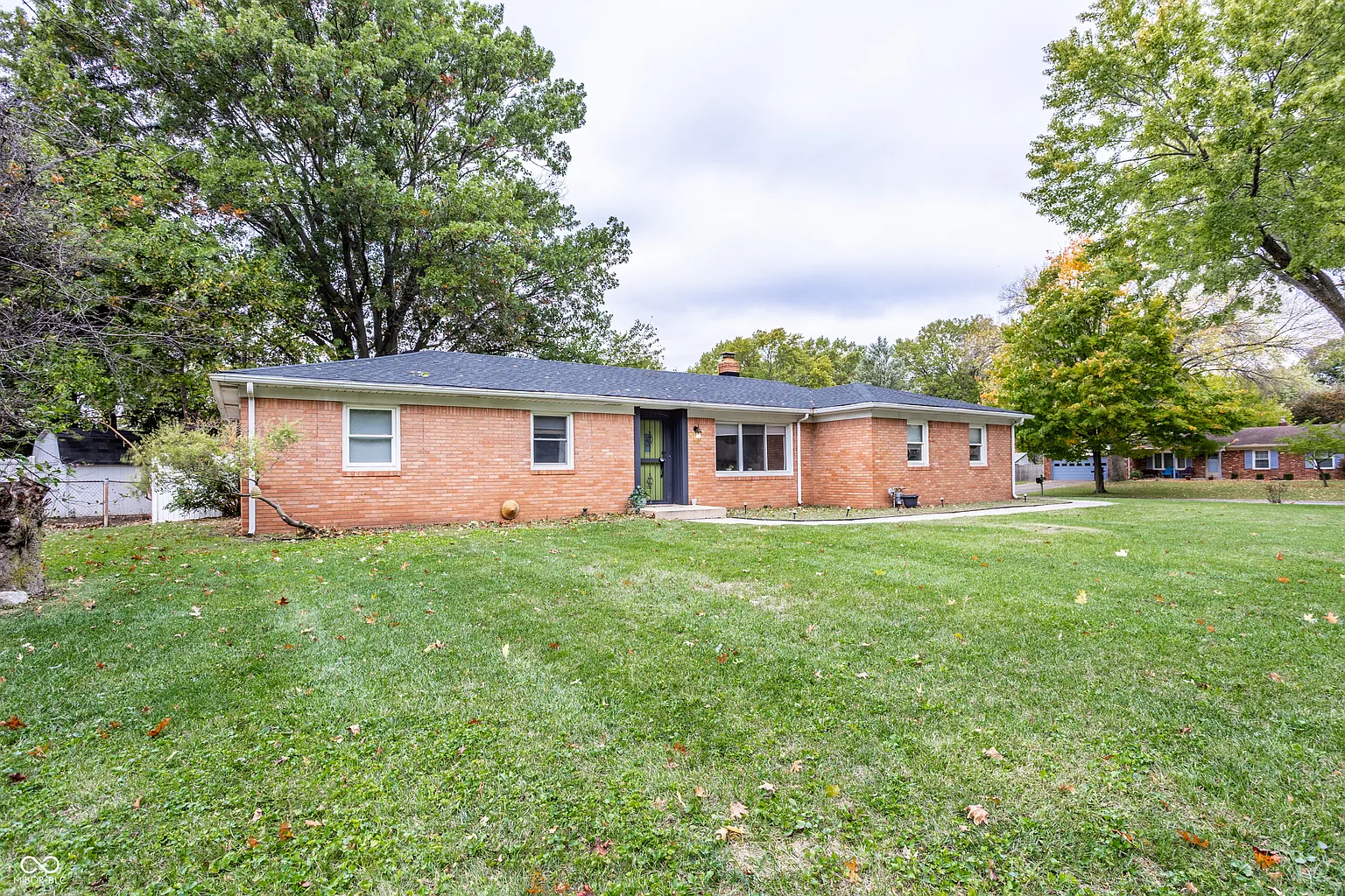 636 Chapel Hill Rd photo 1