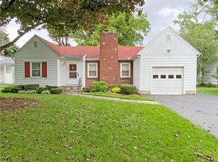 114 Penarrow Rd, Rochester, NY 14618