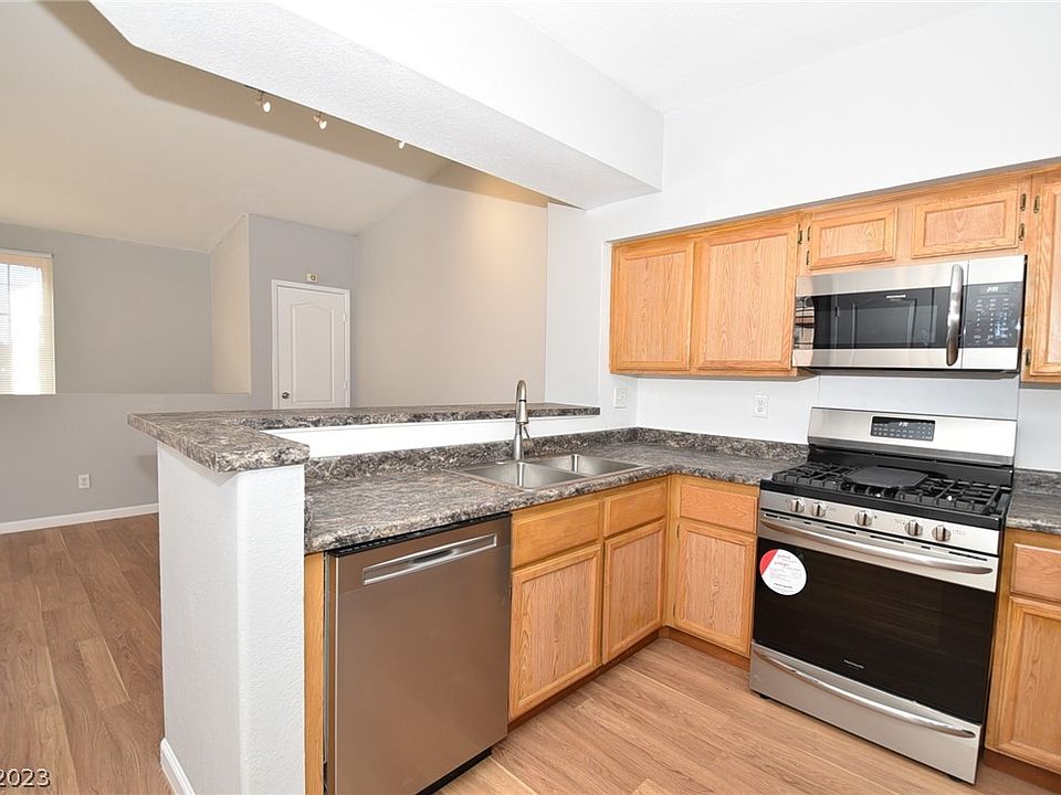 1st image of 1513 Truett St Unit 201