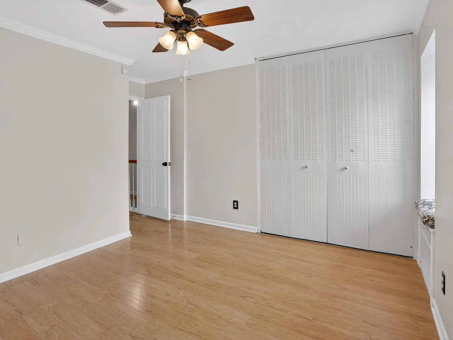 2 bed, 2.5 bath, 1320 sqft, $2,450 — Photo 4