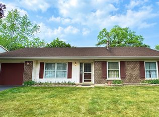 1060 Browning Ln, Lake Zurich, IL 60047