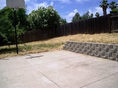4th image of 5845 Rich Hill Dr