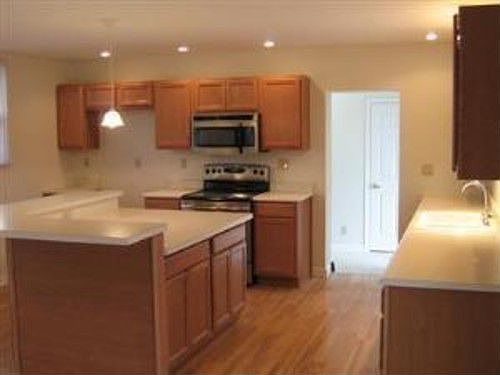 3rd image of 314 Northcrest Dr