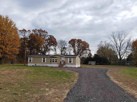2nd image of 52816 New York Dr