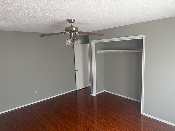 4th image of 3216 S Walnut St #3216