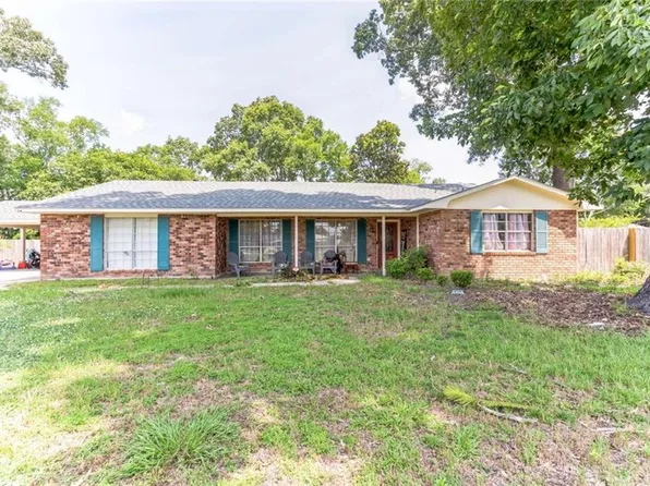 10921 Charington Ave, Baton Rouge, LA 70815