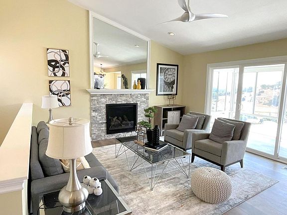 3rd image of 4870 Starflower Dr