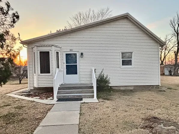 205 Walker St, Alexander, KS 67513
