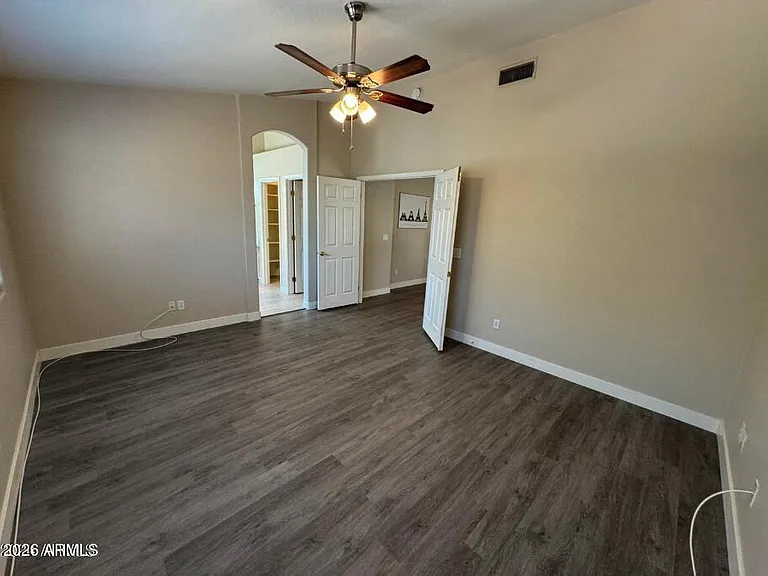 1470 W Armstrong Way — Photo 19