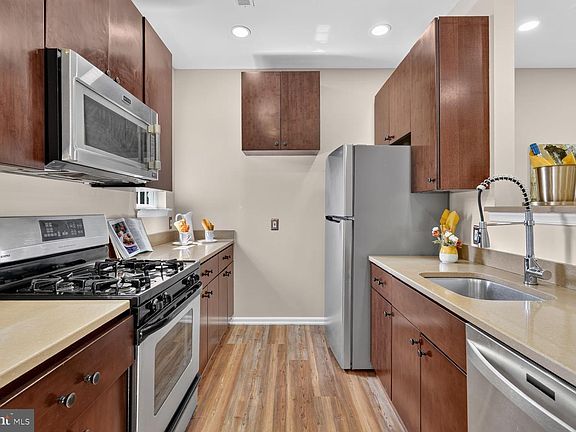 5th image of 1336 Half St SW #1336