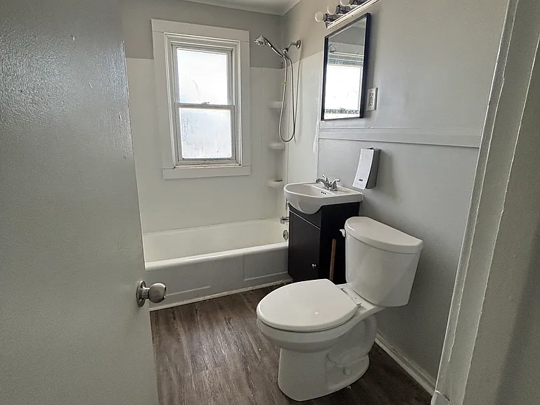 18 Caen Ct #4 — Photo 16
