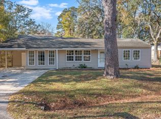 1104 Mount Batten Dr, Hanahan, SC 29410