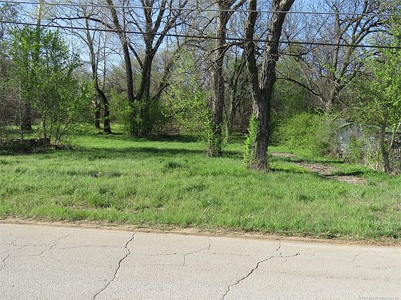 4th image of 2917 W Admiral Blvd