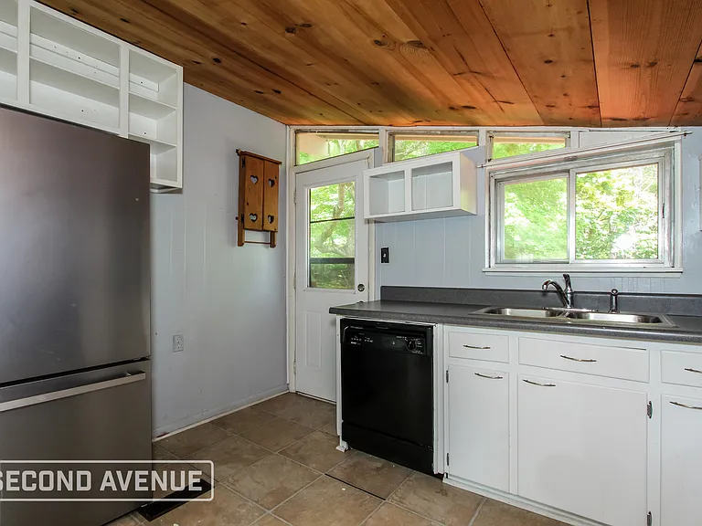 140 Curren St SE — Photo 7