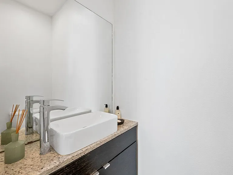3302 Lake St #1 — Photo 20