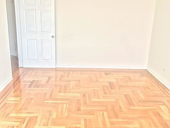 2nd image of 2147 E 17th St APT 6C