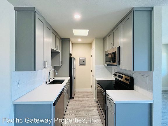 2nd image of 34 Visitacion Ave #18