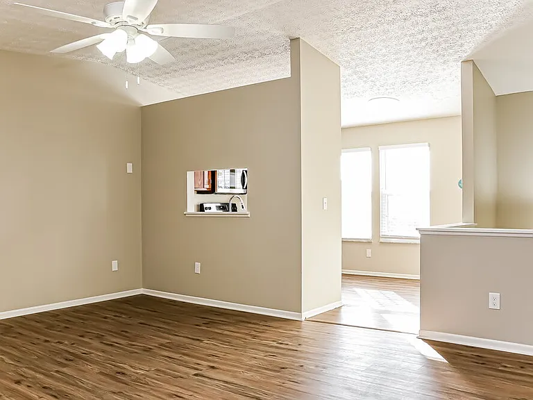 794 Wallinger Dr — Photo 5