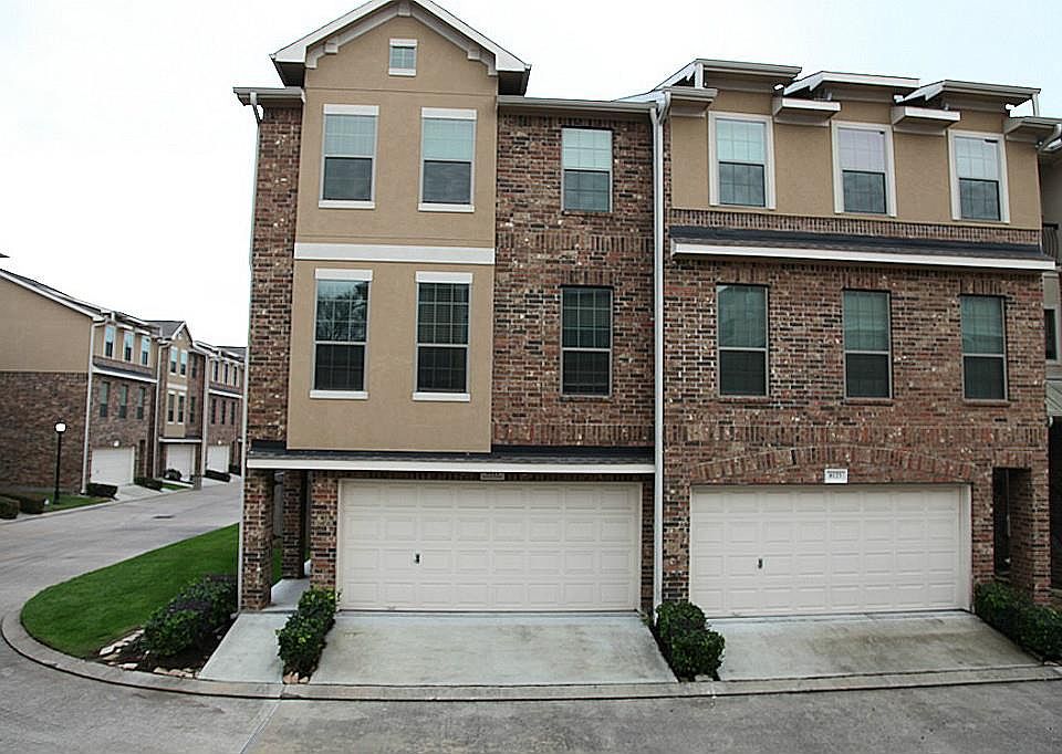 1st image of 8121 Estes Glen Ln
