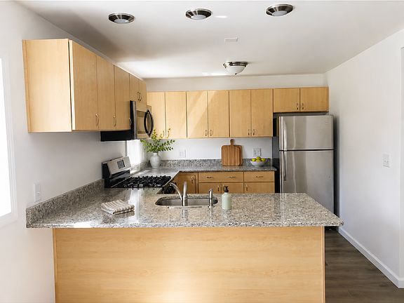2nd image of 53 S Franklin St #1