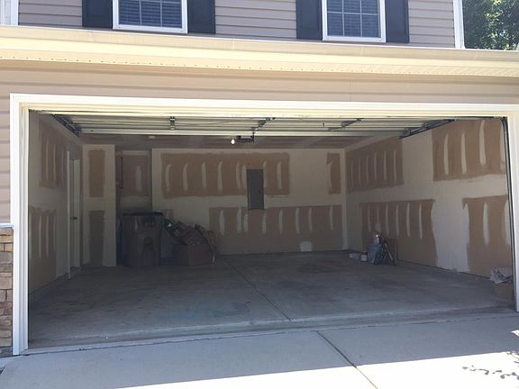2nd image of 2795 Belleglade Pointe