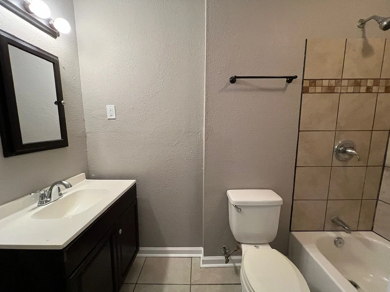 4767 Bluff Wood Cove — Photo 2