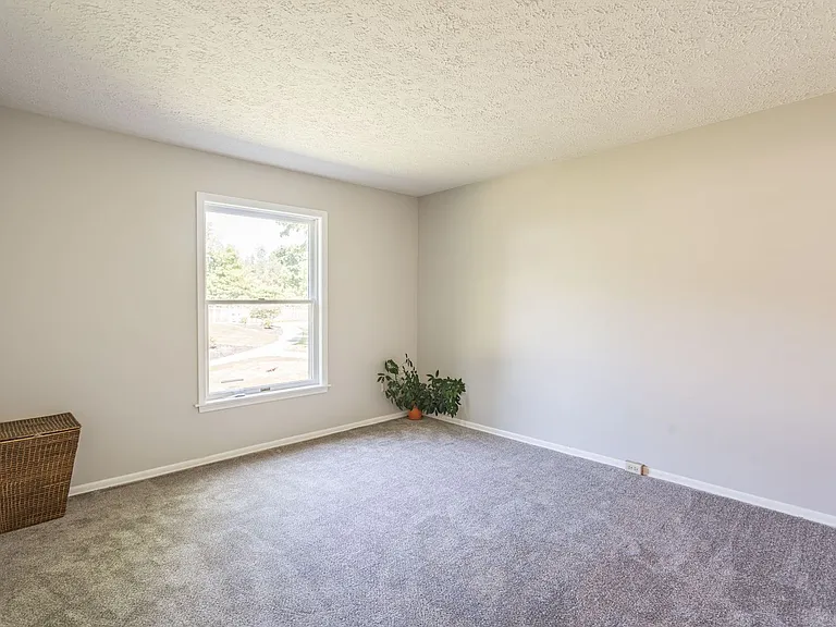 Seven Hearths Homestead Apartments — Photo 13