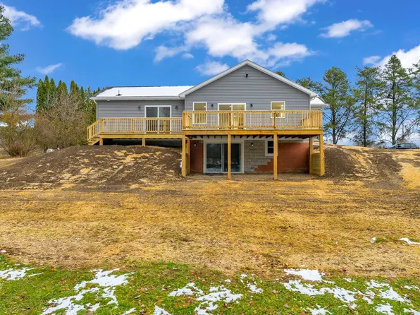 495 N Church Rd, Carsonville, MI 48419