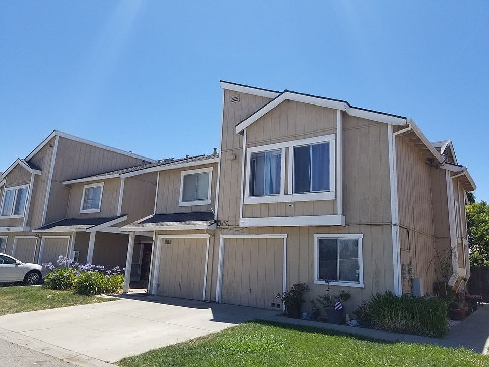 1st image of 980 Memorial Dr #4B-2BA-1400SQFT