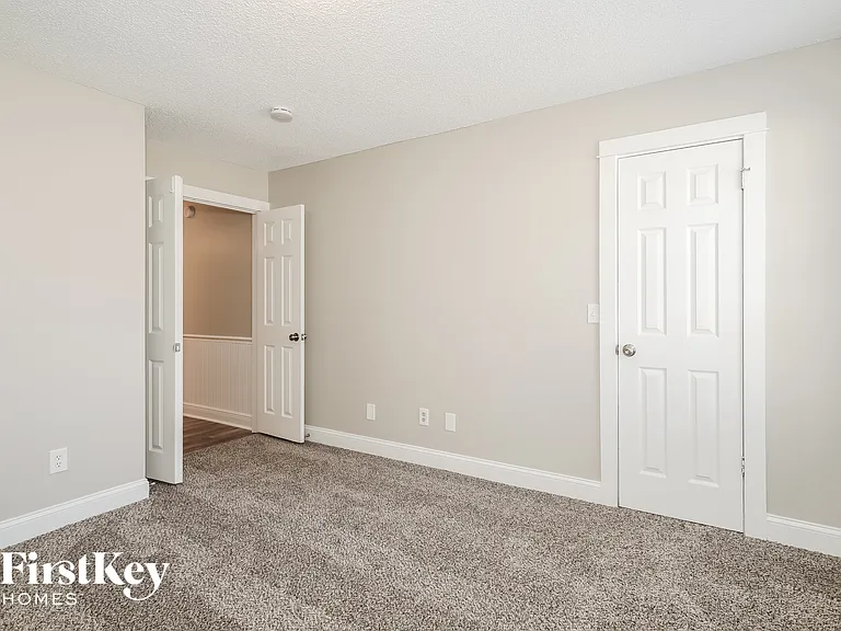 6181 Island Forest Dr — Photo 11