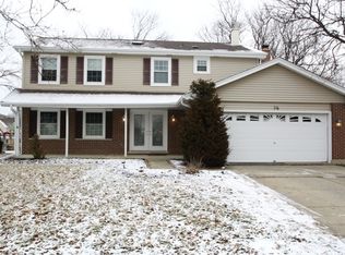 36 Kingsport Dr, Schaumburg, IL 60193
