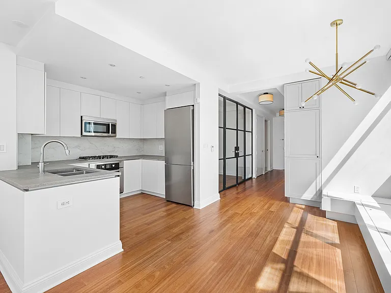 57 Reade St #10F — Photo 5