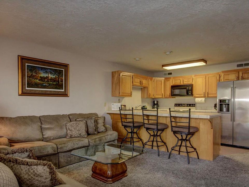 1st image of 1845 W Canyon View Dr APT 1610