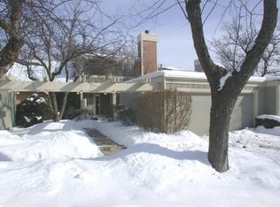 523 Isle Royal Bay, Roselle, IL 60172