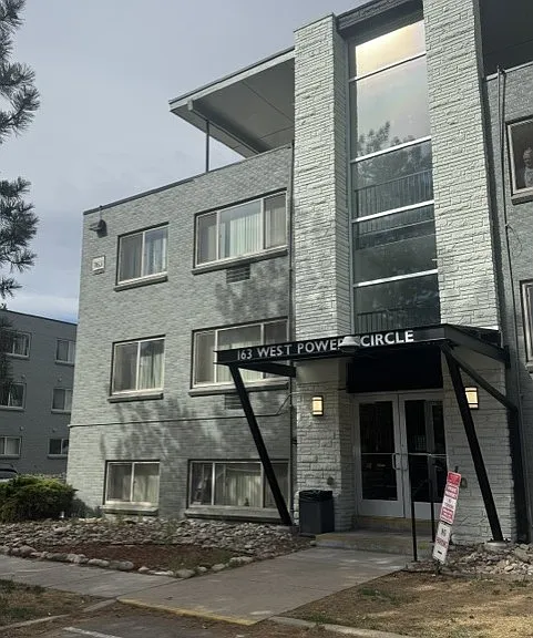 123 W Powers Cir — Photo 15