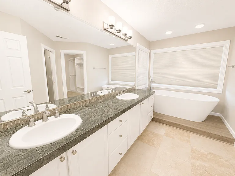 16308 SW Timberland Dr — Photo 15