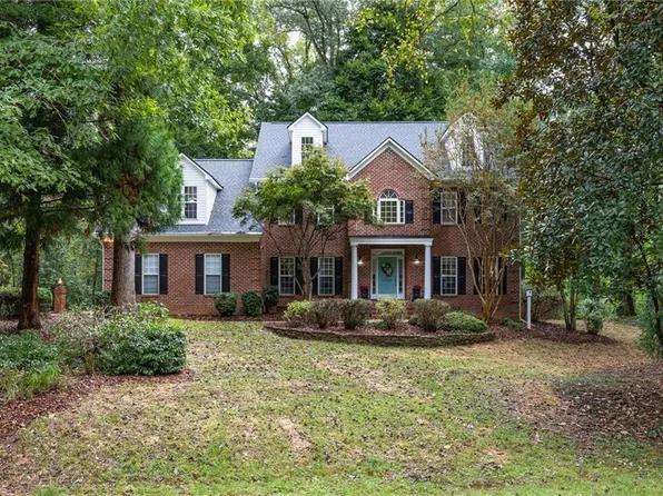 6702 Buckley Dr, Summerfield, NC 27358