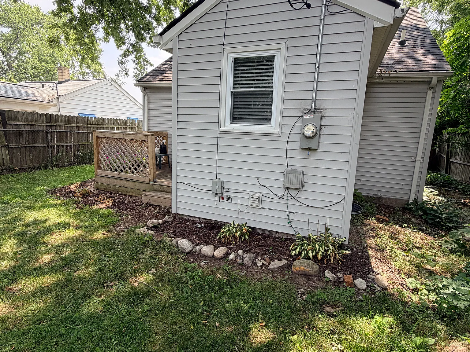 2 bed, 820 sqft, $1,650 — Photo 2