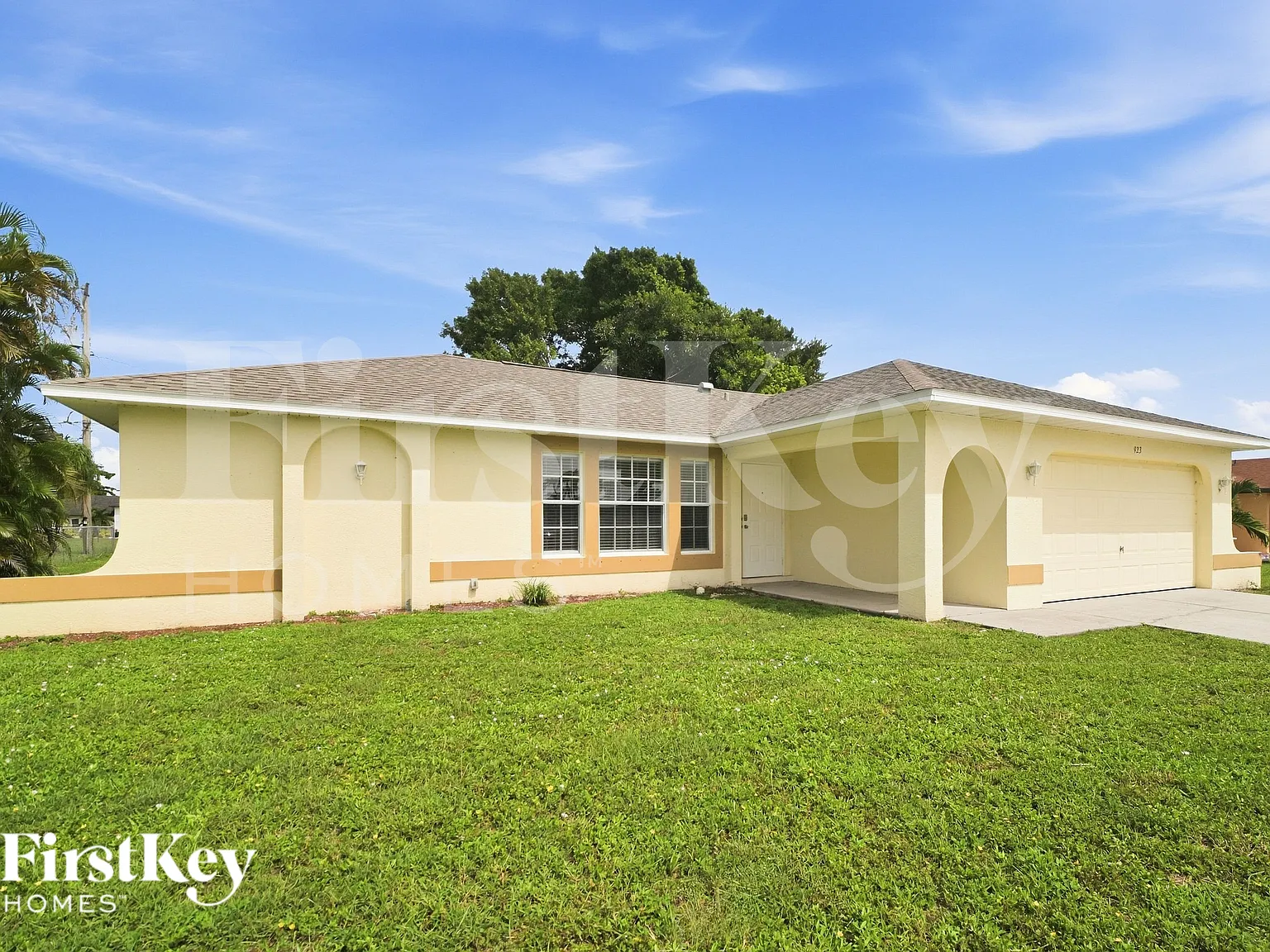 4 bed, 2.0 bath, 1828 sqft, $1,980 — Photo 2