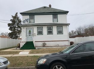 306 W Peach St, Vineland, NJ